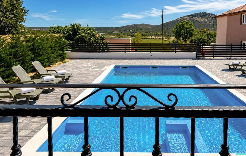 pool