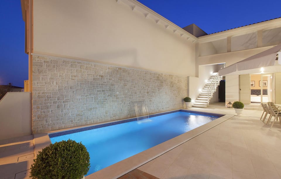 pool