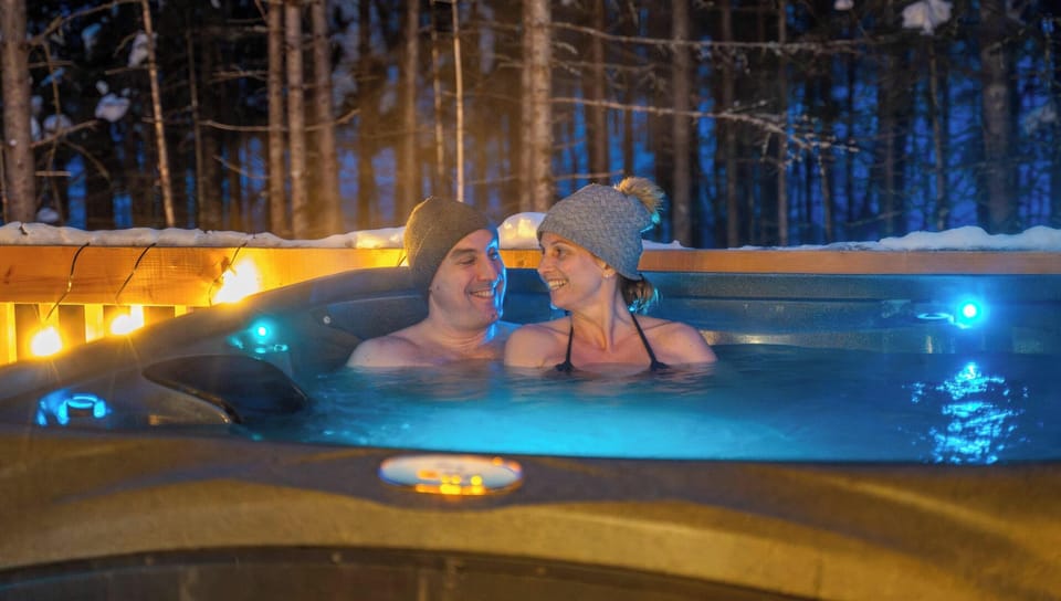 Votre propre SPA pour 6 personnes sur votre patio :) Opérationnel en toutes saisons