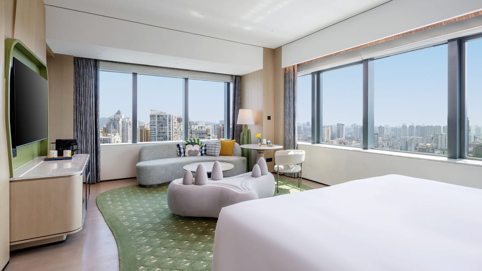 Grand Room, 1 King Bed, Accessible, Club Lounge Access (2 bunk, kids theme) | WiFi (free)