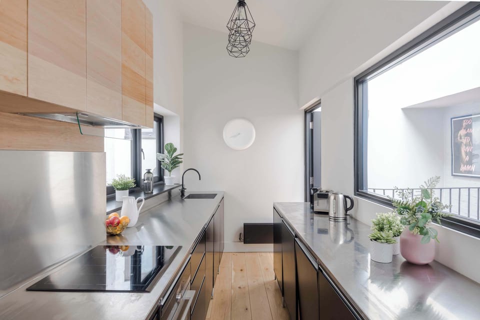 Apartment, Multiple Beds, Kitchen, City View (Long Acre 4) | Private kitchen