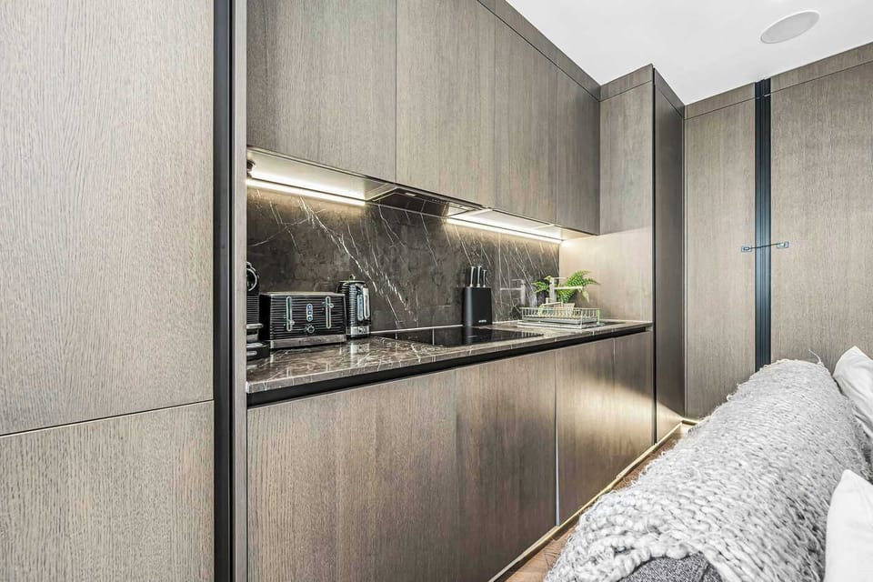 Apartment, Multiple Beds, Kitchen, Garden View (Bateman St 13, 2) | Private kitchen
