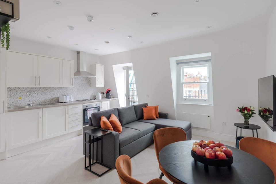 Apartment, 1 Double Bed with Sofa bed, Patio, City View (Foley St 4) | Living area