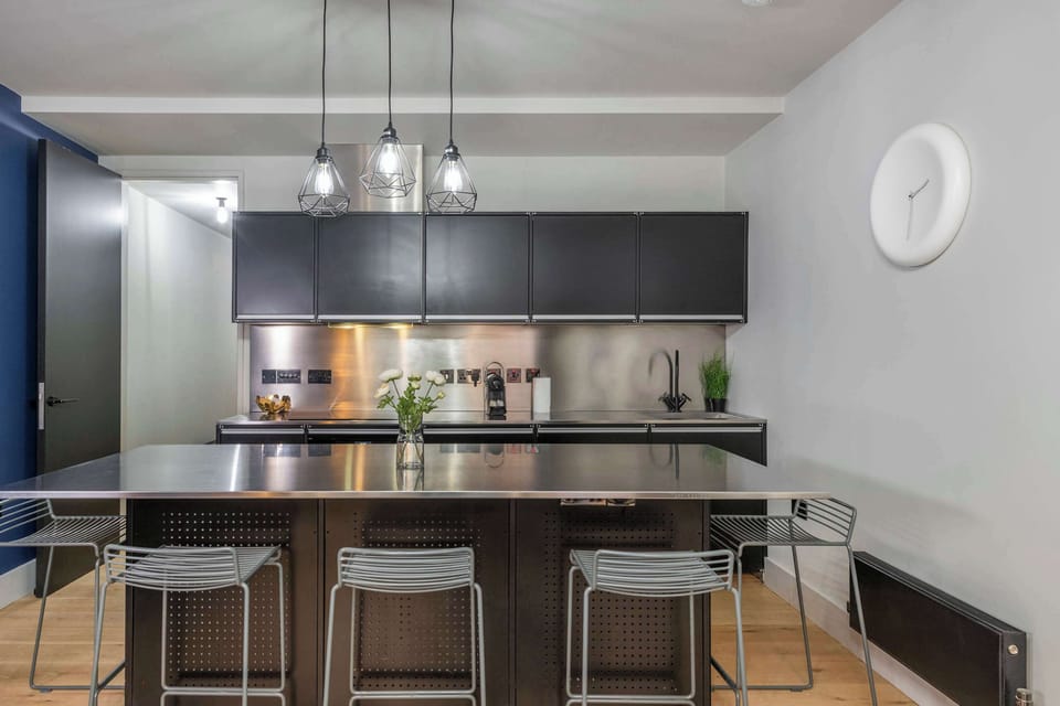 Apartment, 1 King Bed with Sofa bed, Kitchen, City View (Long Acre 1) | Private kitchen