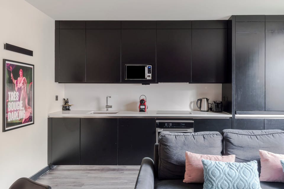 Apartment, Multiple Beds, Kitchen, City View (Old Compton 1) | Private kitchen