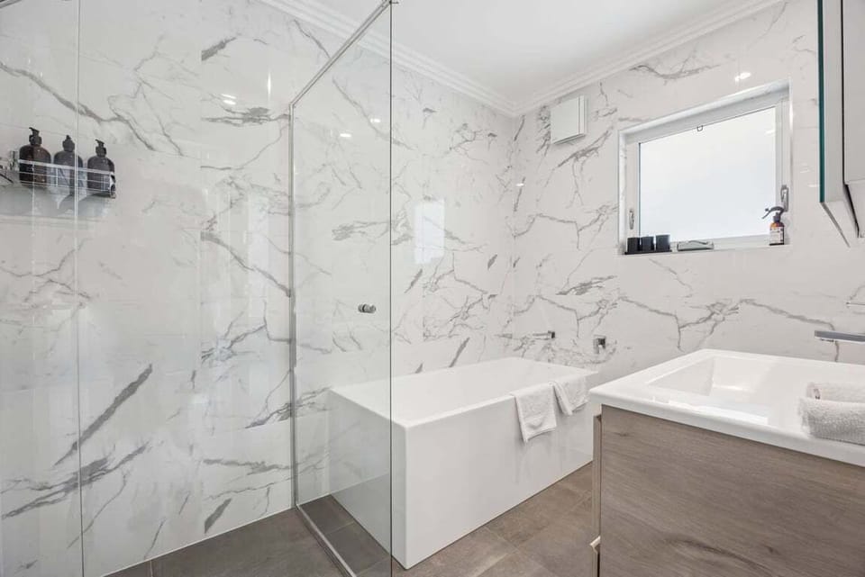 Main bathroom
