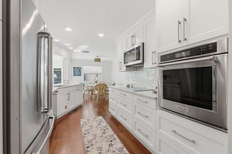 Fully equipped kitchen with everything you need to make your favorite meals!