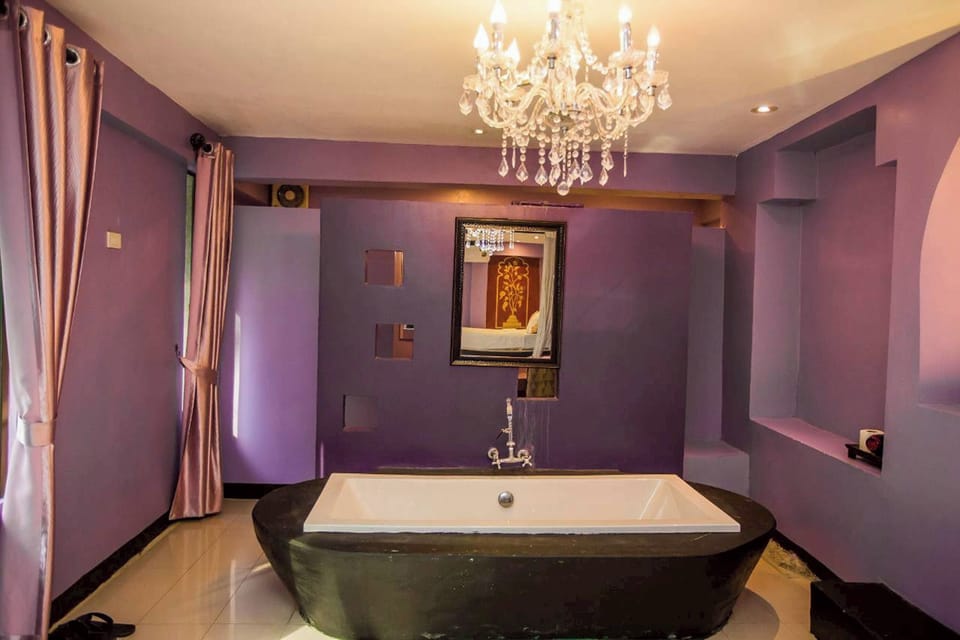 So sweet | Bathroom | Hair dryer, towels
