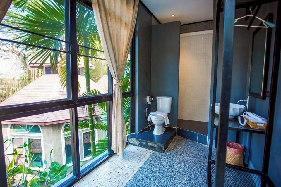Suit villa no.1 | Bathroom | Hair dryer, towels