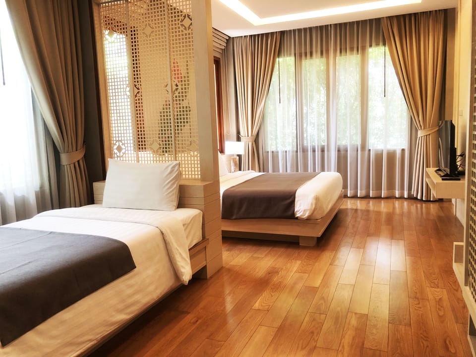 Family Room, 1 Bedroom, Non Smoking | In-room safe, desk, blackout drapes, free WiFi