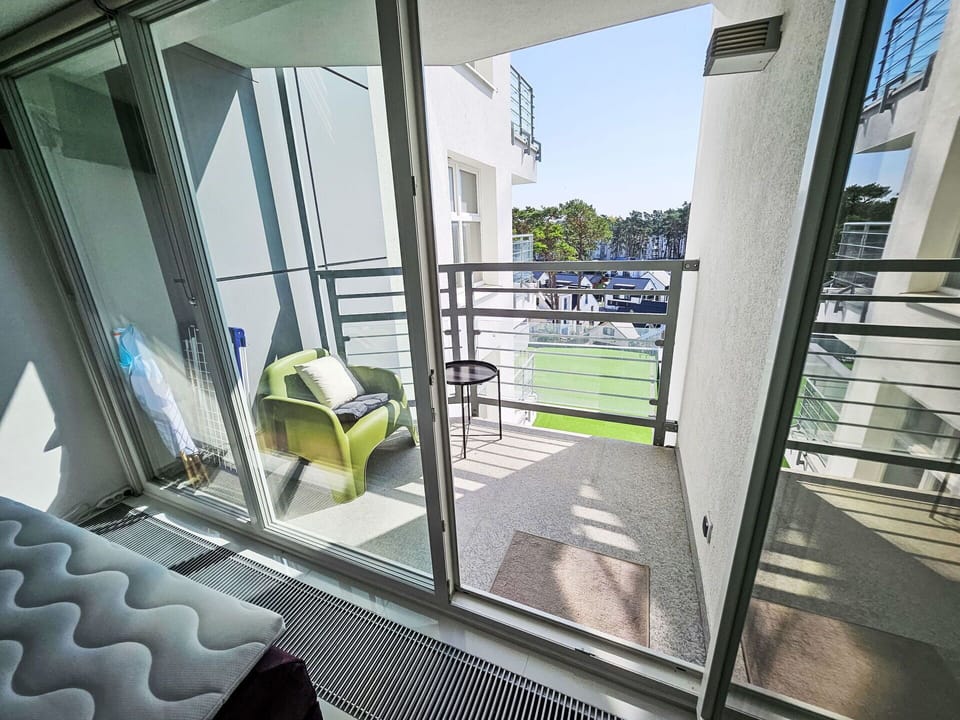 Water, Boat, Plant, Plant Community, Watercraft, Tree, Vehicle, Boats And Boating--Equipment And Supplies, Lake, Outdoor Recreation