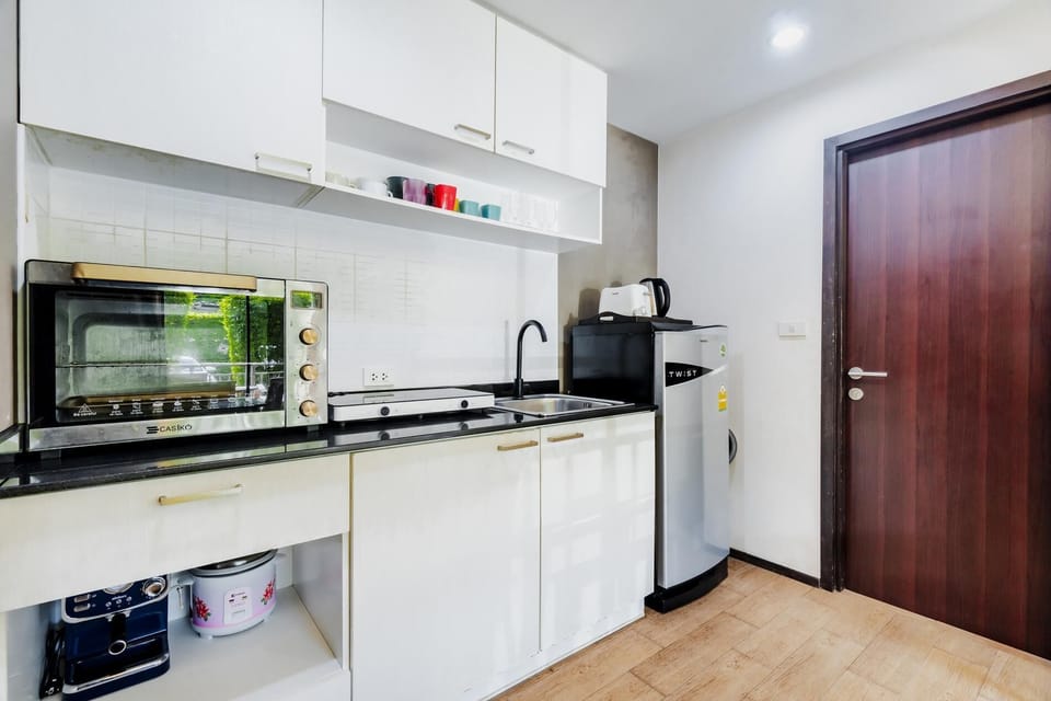 B108 Title Rawai Beach Front 1 Bed Apartment (11493)