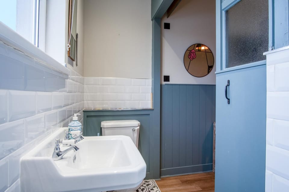 Tide & Tee - 2 Bedroom Apartment - Penally - Tenby (27523)