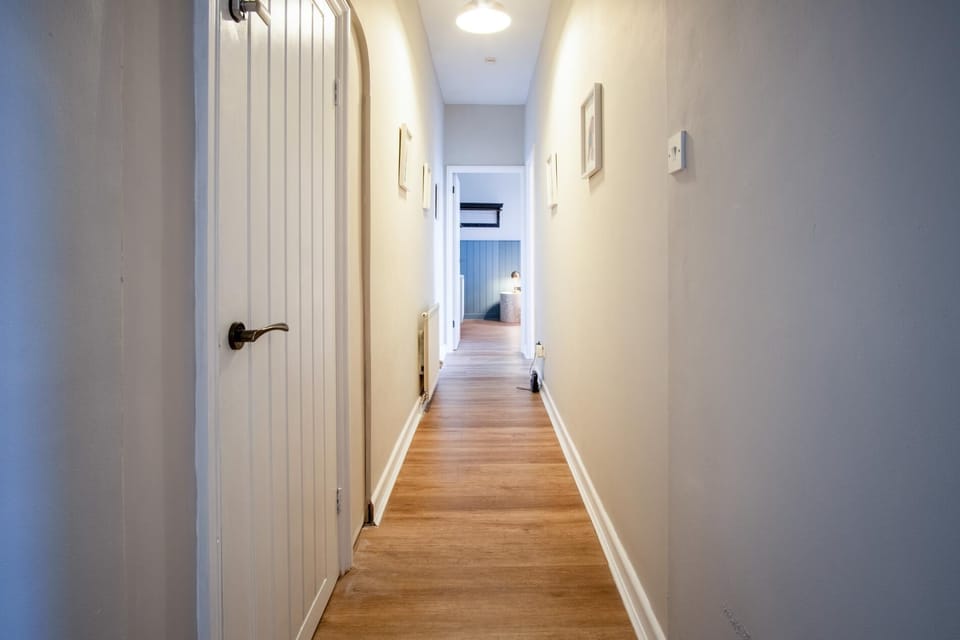 Tide & Tee - 2 Bedroom Apartment - Penally - Tenby (27528)