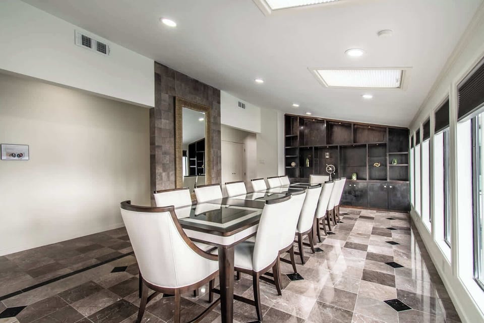 Formal Dinning Room