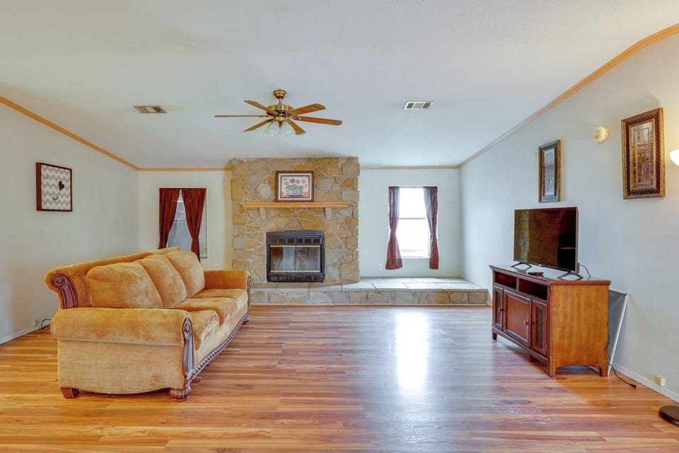 Perry Vacation Rental | 3BR | 2BA | 1,620 Sq Ft