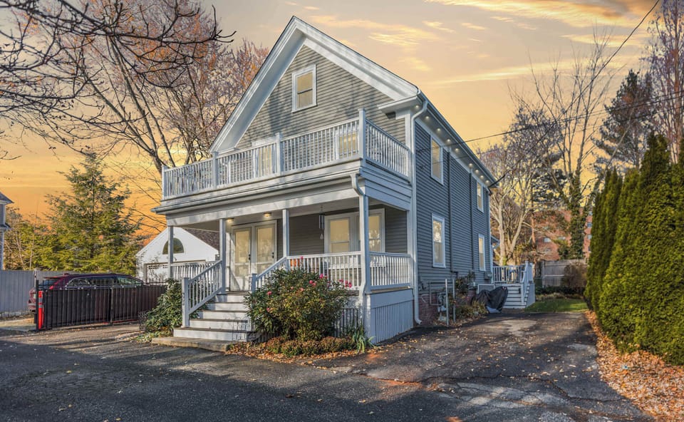Welcome to The Deck Downtown! Your unit is the top floor unit, and parking is in the driveway to the right of the house (pictured)