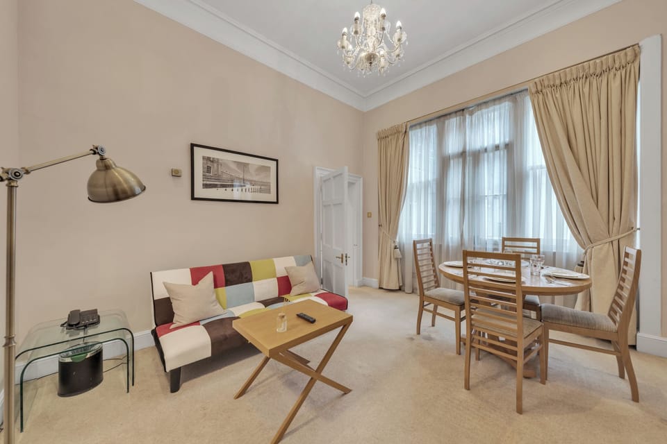 Basic Apartment, Non Smoking | Living area