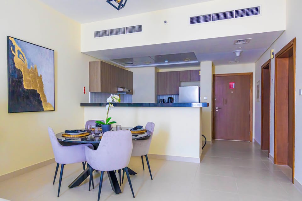 Apartment, Balcony, Partial Sea View | Dining