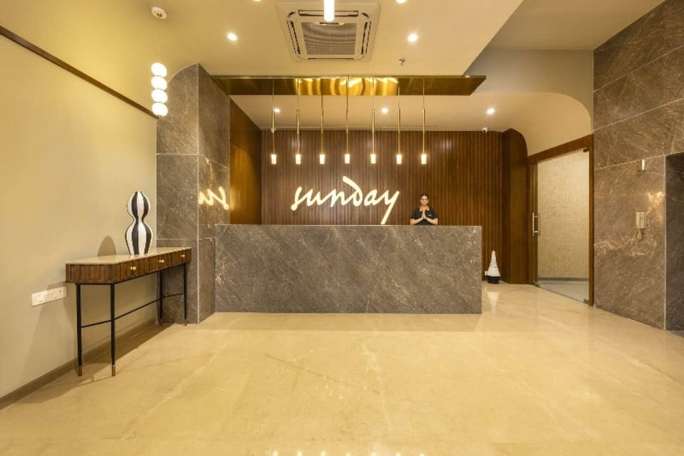 Entrance / Reception