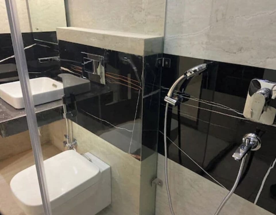 Shower, free toiletries, towels, soap