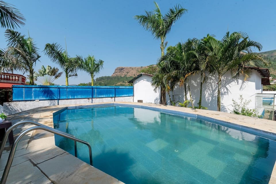 Holiday Home Swimming Pool