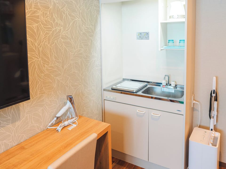 Comfort Double Room, Microwave, Garden View | Private kitchen | Microwave