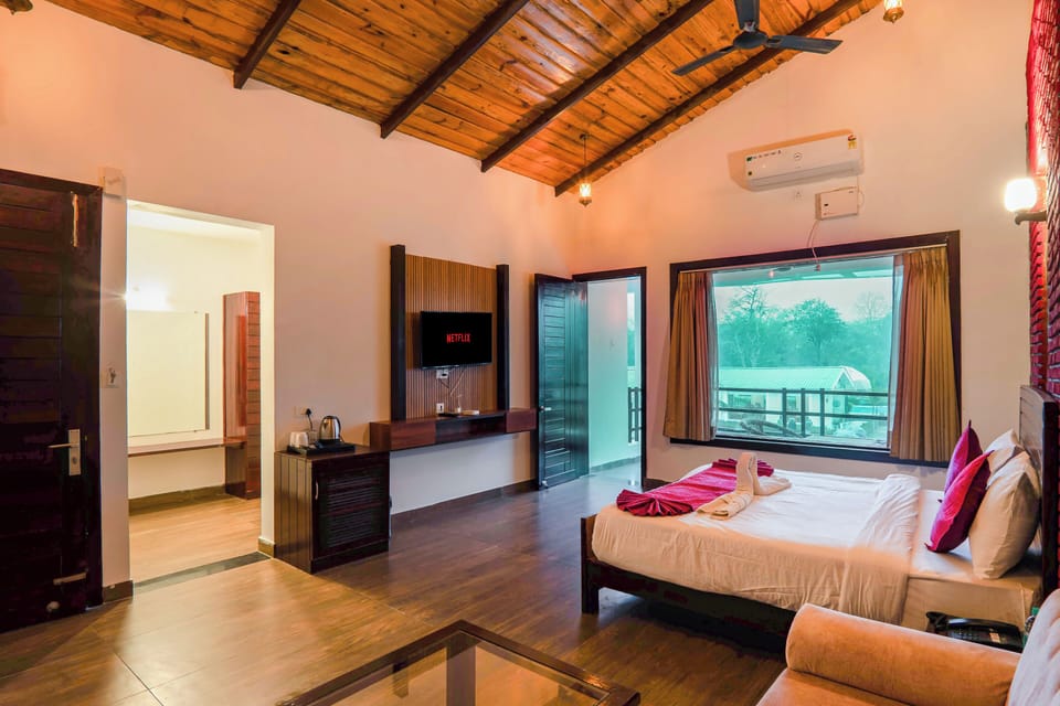 Premium Double Room | Individually furnished, desk, laptop workspace, free WiFi