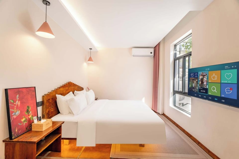 Panoramic Suite, Balcony, Garden View | Desk, laptop workspace, blackout drapes, soundproofing