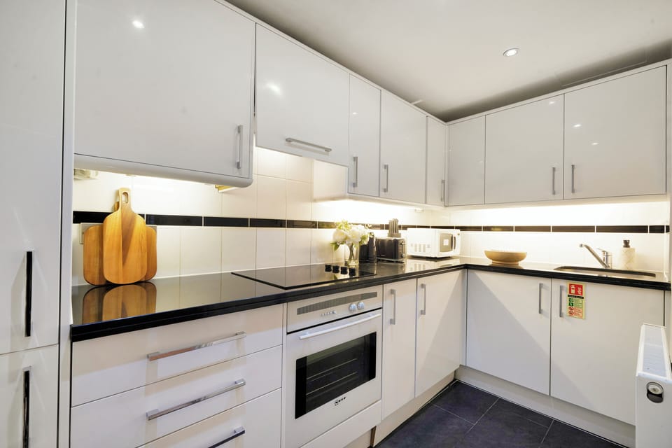 Basic Apartment | Private kitchen