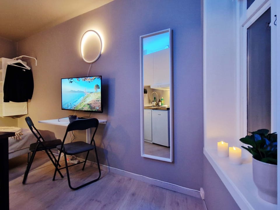 Lots of cozy lighting options