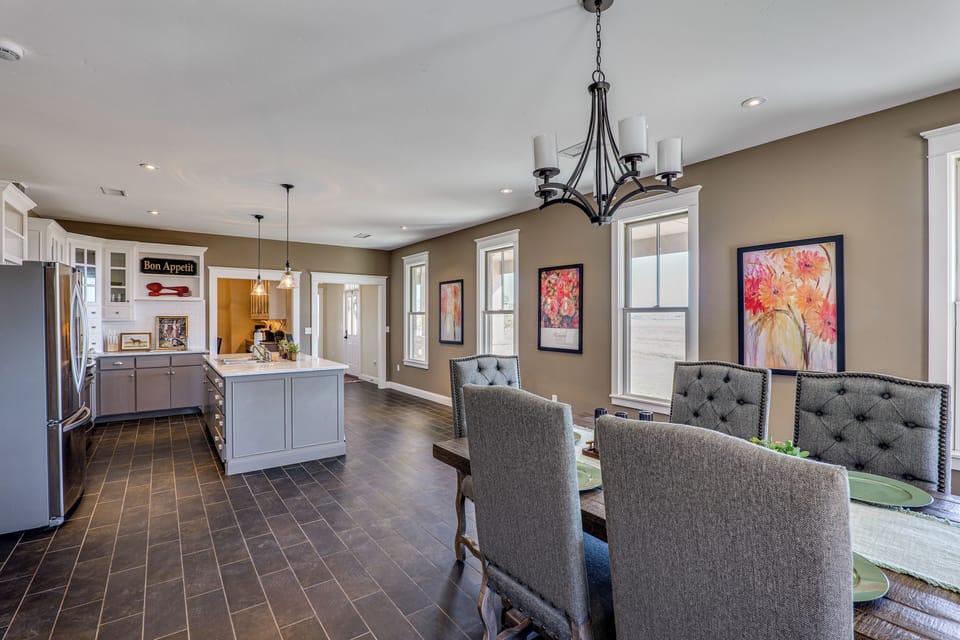 House (3 Bedrooms) | Interior