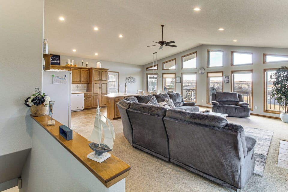House (4 Bedrooms) | Interior