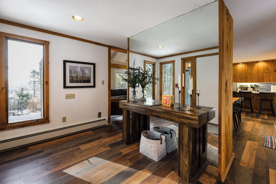 House (5 Bedrooms) | Interior