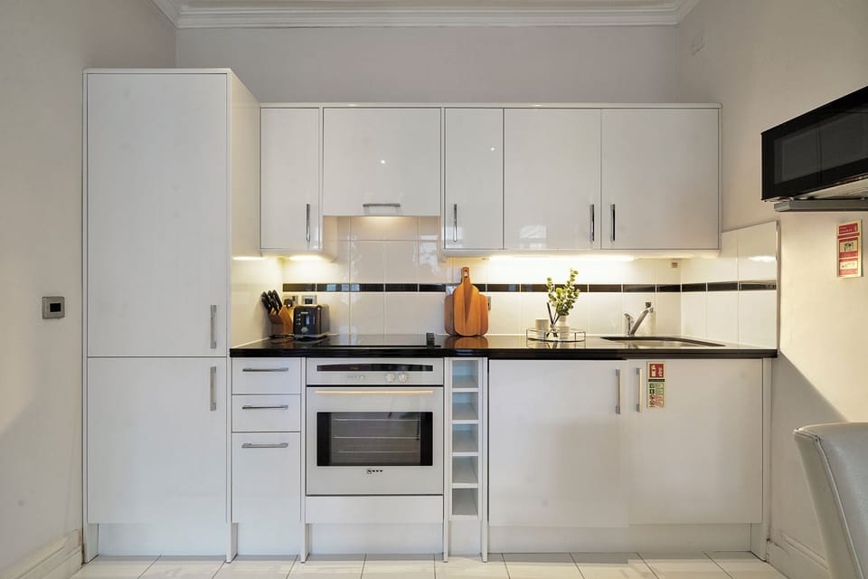 Basic Apartment | Private kitchen