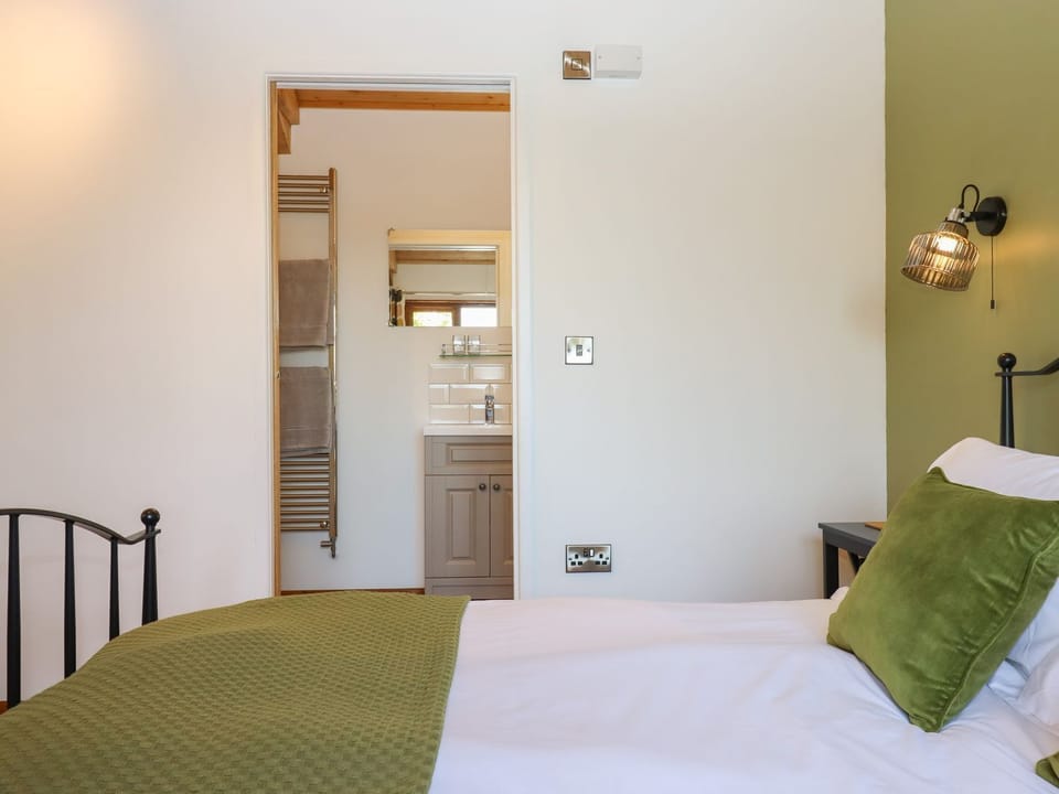 1 bedroom, individually decorated, individually furnished, free WiFi