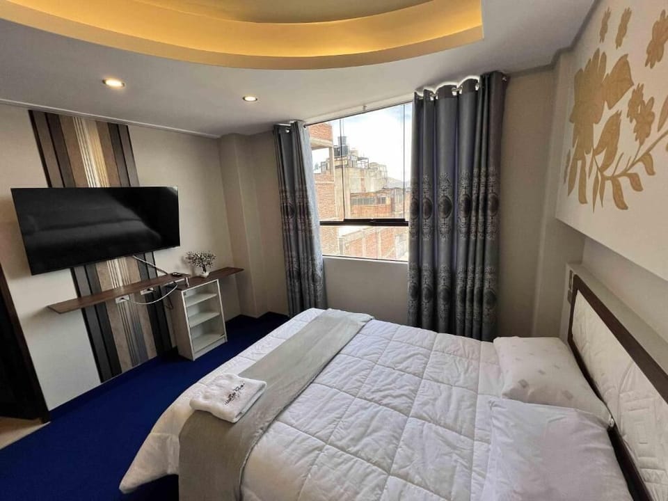 Comfort Double or Twin Room | Down comforters, blackout drapes, iron/ironing board, free WiFi