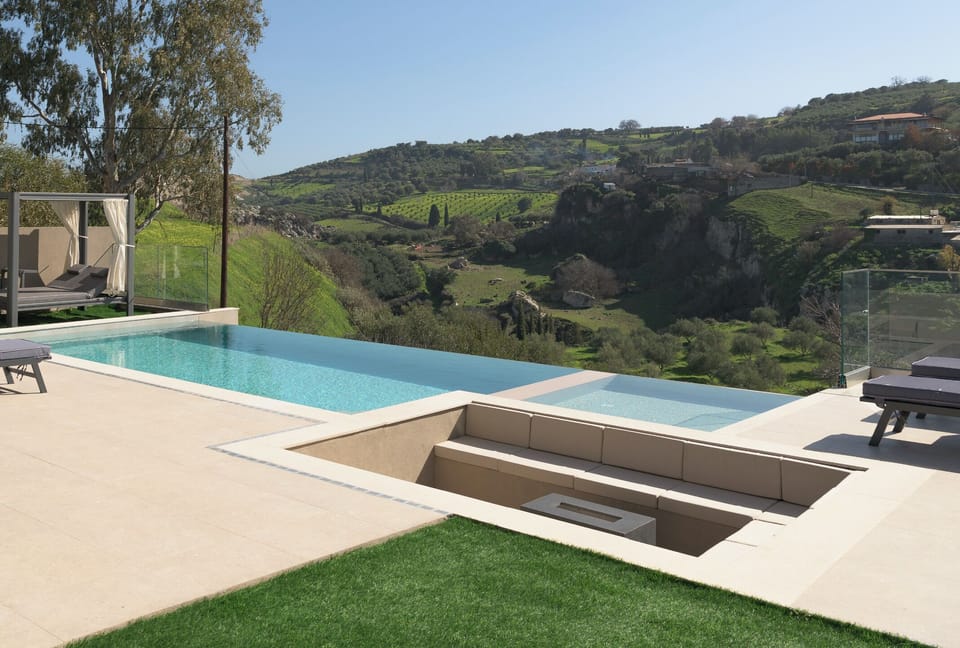 An ideal holiday home for explorers who want to experience Crete differently. 