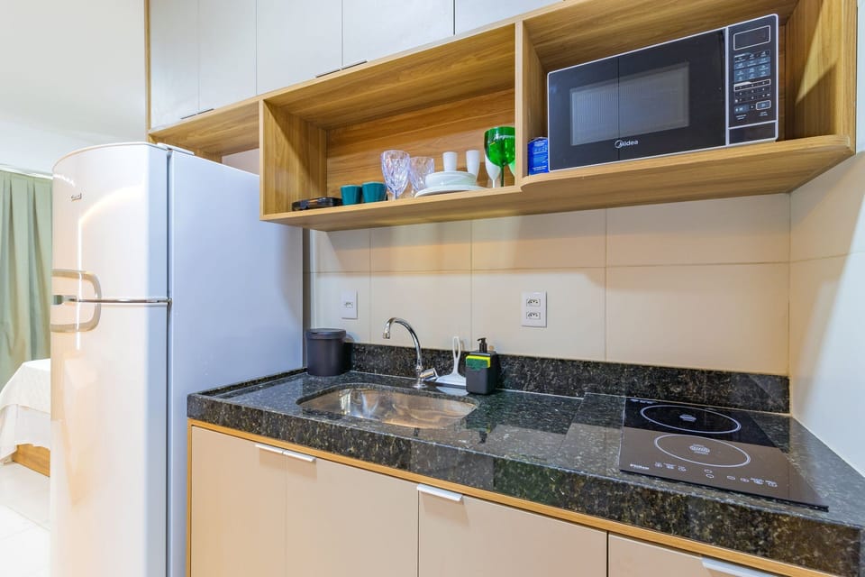 Cookware/dishes/utensils
