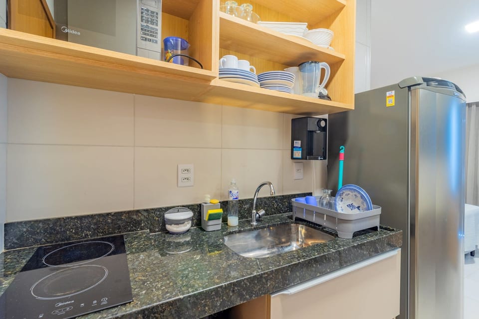 Basic Apartment | Private kitchen | Cookware/dishes/utensils