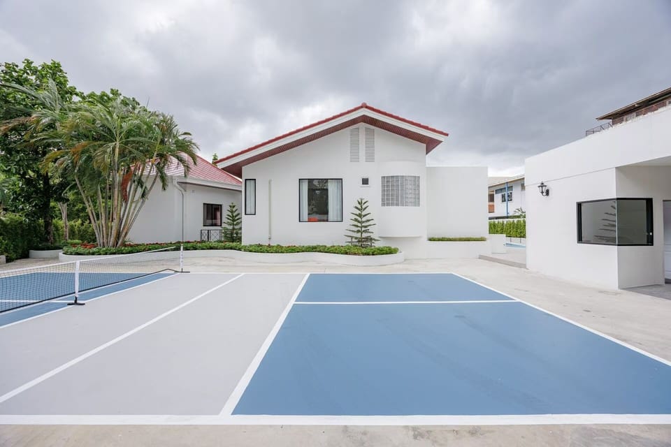 Sport court