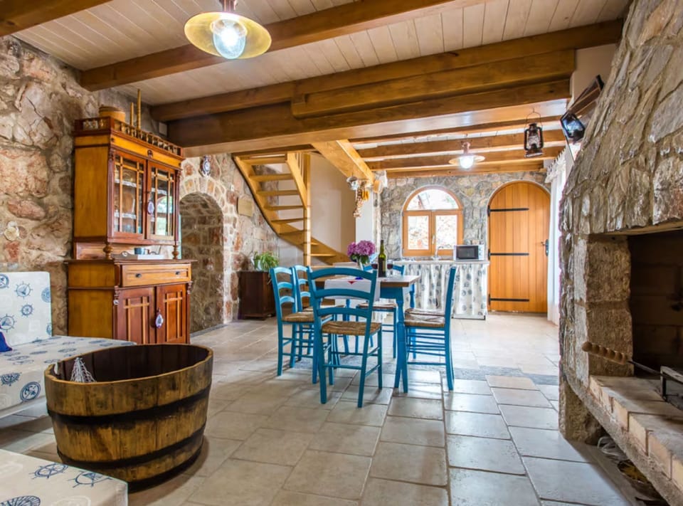 Villa (ThreeBedRoom Villa with Pool) | Dining room