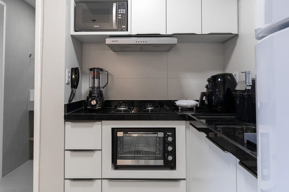 Cookware/dishes/utensils
