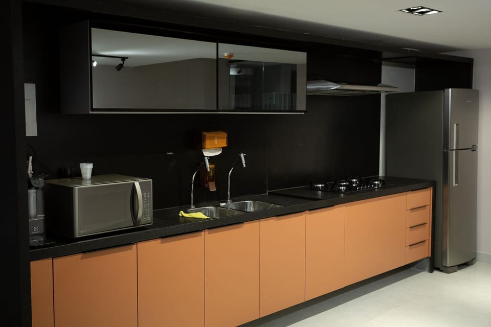 Cookware/dishes/utensils
