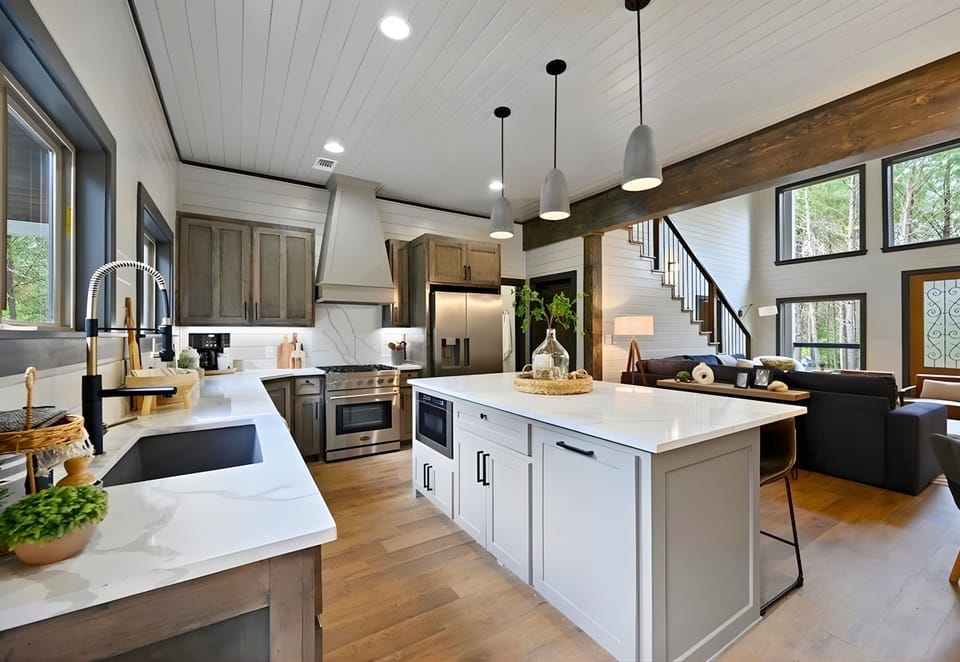 Whether you’re cooking a full family dinner or just reheating leftovers, this thoughtfully stocked kitchen makes it easy.