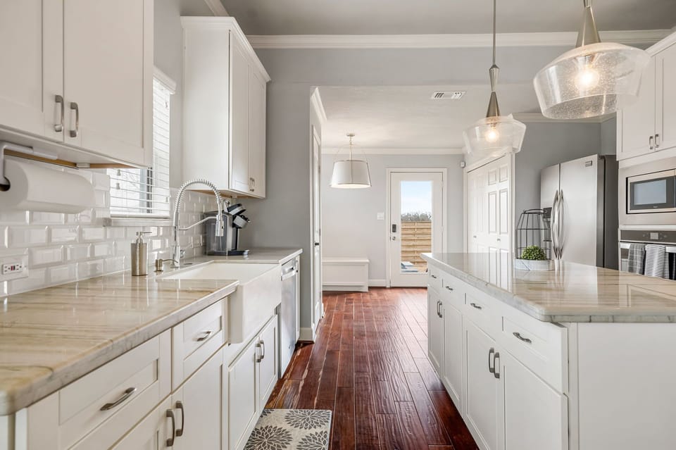 Full Kitchen