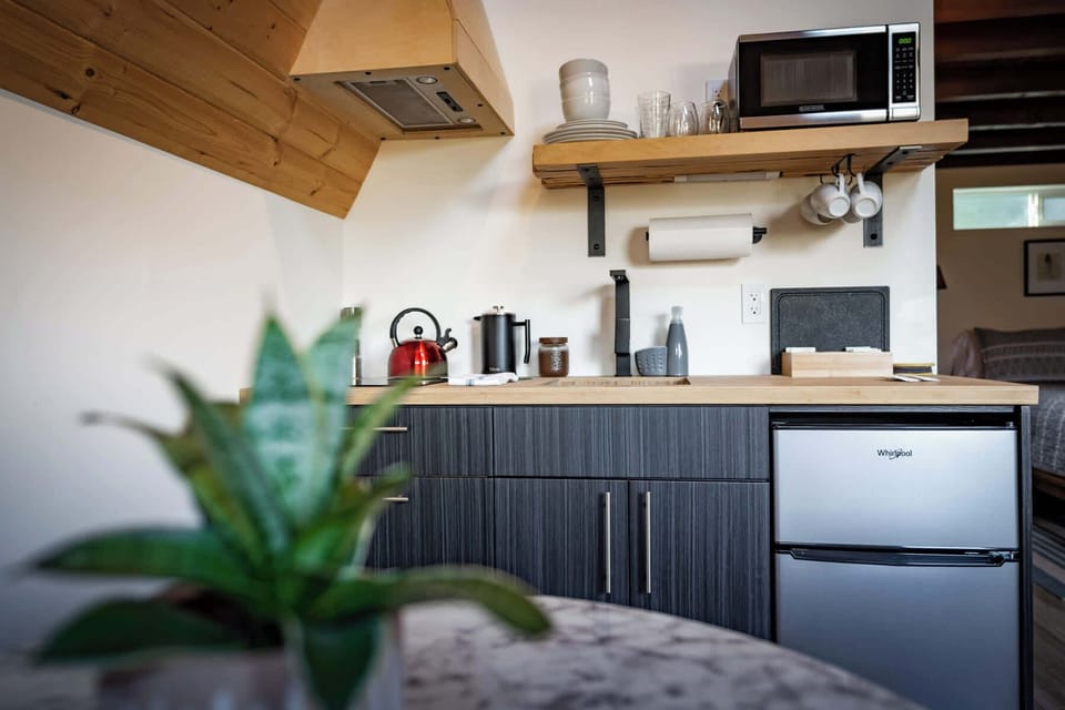 Proof that great things come in small kitchens. Efficient, stylish, and ready for your culinary creativity (or reheating leftovers like a pro).