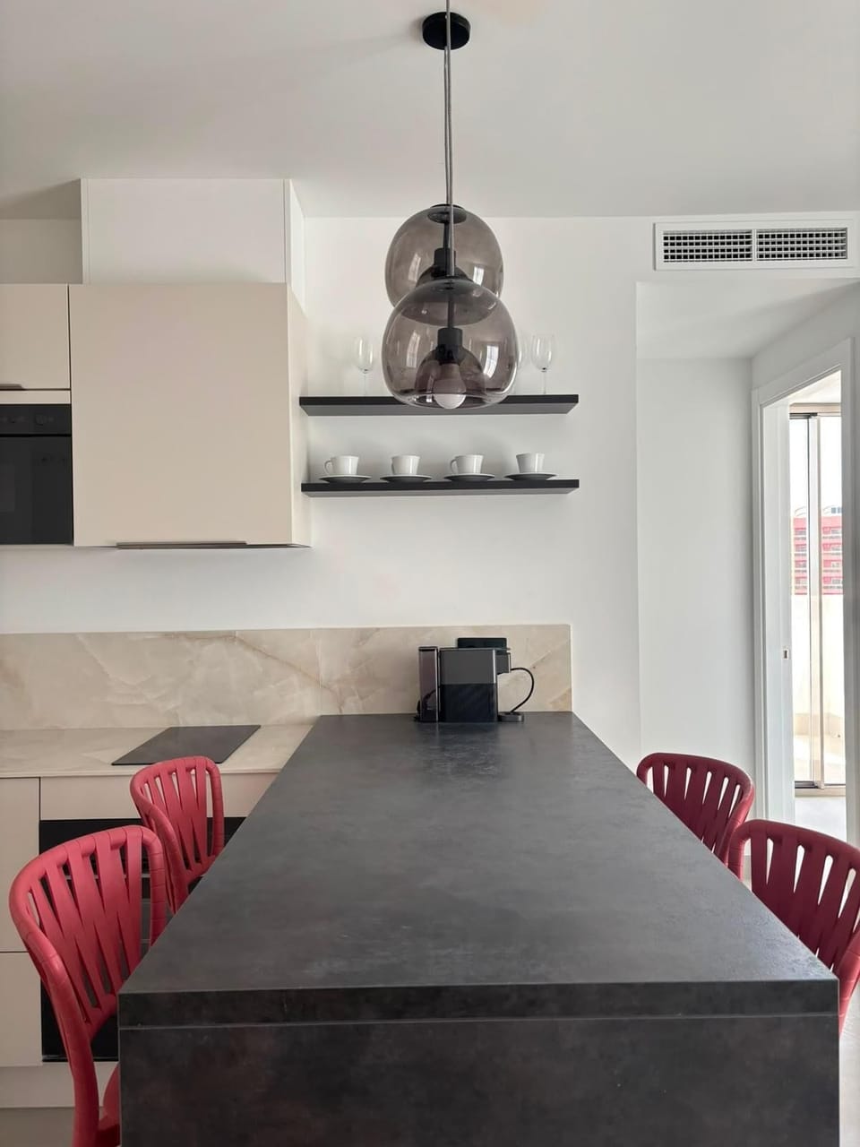 Comfort Room | Dining