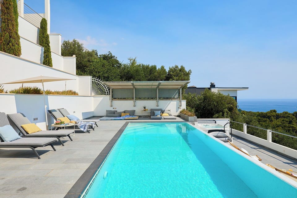 Private pool 1