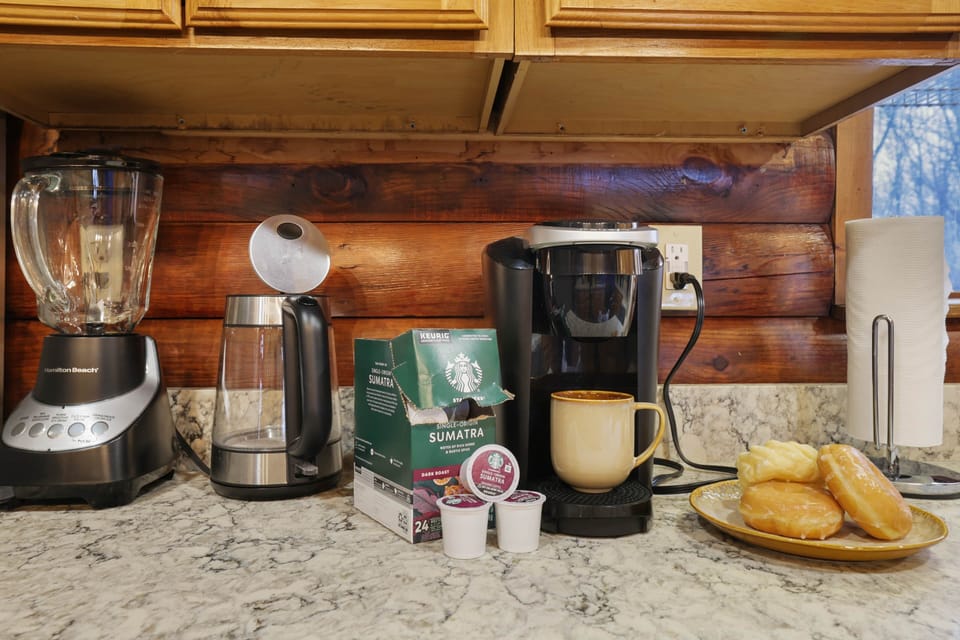 Tea, coffe or perhaps a smoothie - make them all in our beautifully wooded chef's kitchen 